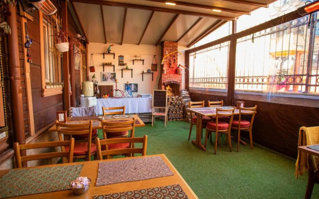 Апарт-отель April Story