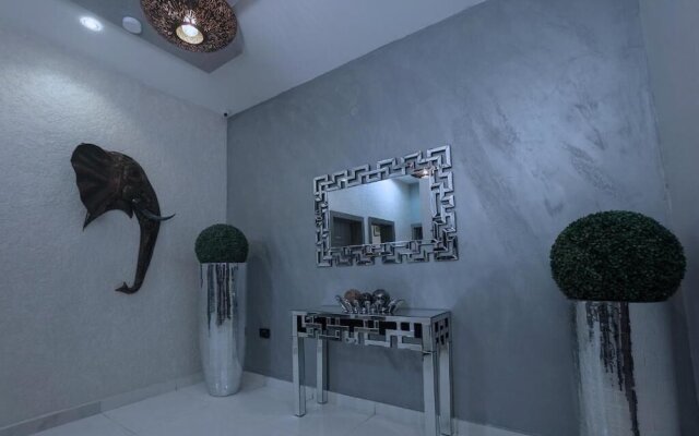 3H Villas Hotel & Luxury Apartment