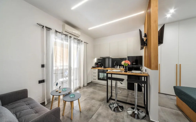 Konstantina's & Nicol's Studios