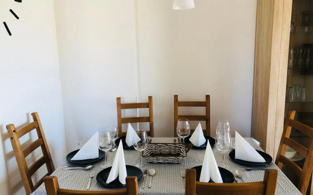 Holiday Apartment 5 min to Levante beach