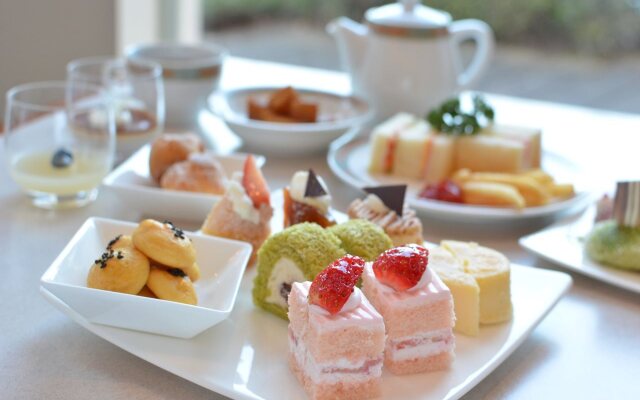 Okura Akademia Park Hotel