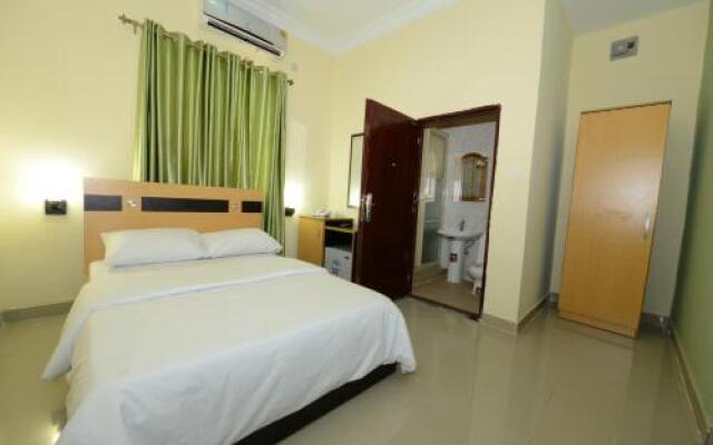 Momak Hotels and Suites