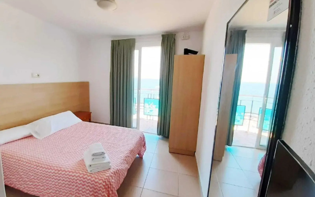 Hostal Lloret Playa