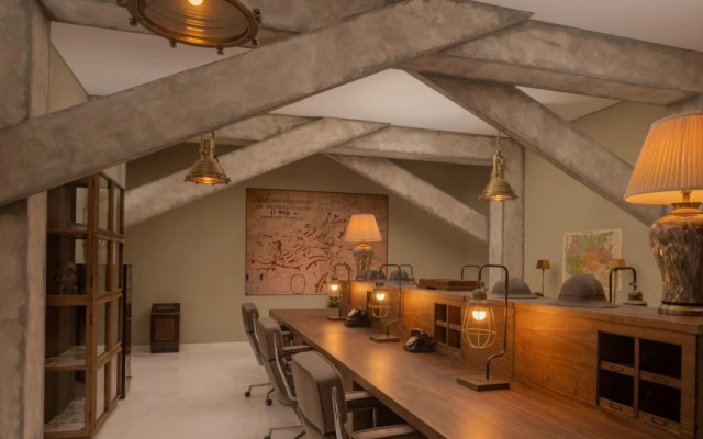 Anantara Santorini Abu Dhabi Retreat - Adults Only