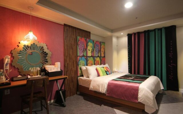 Gallery 9 Motel