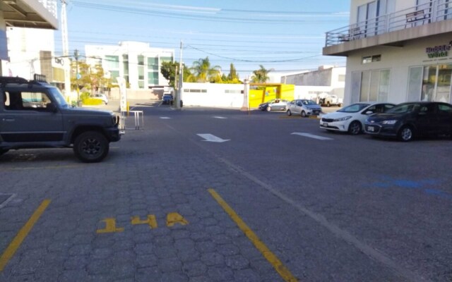 Mission Suites Juriquilla