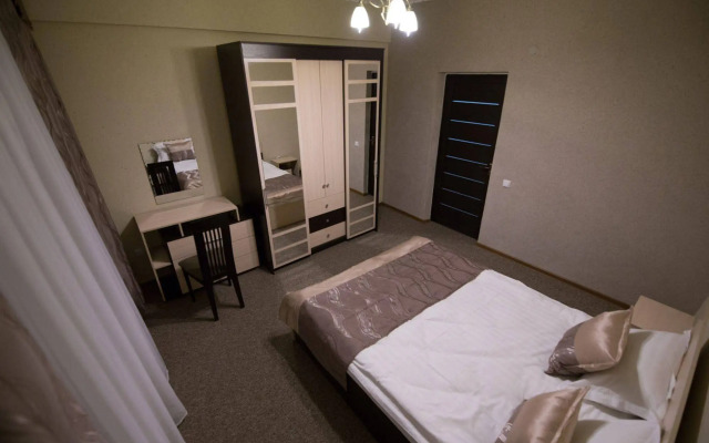 Business Hotel Al-Farabi