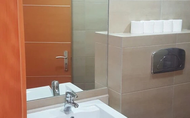 Anjos Apartment - Family Studio Central Lisbon