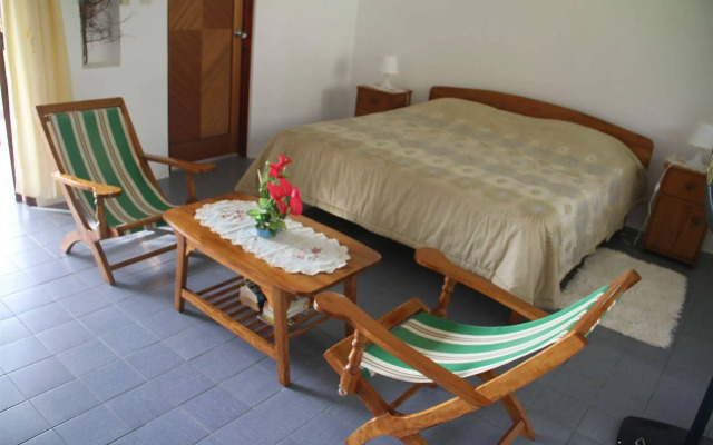 Daniella's Bungalows