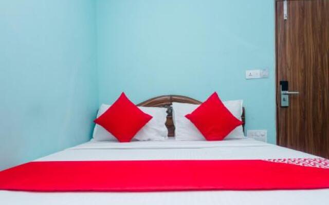 OYO 28751 Aadya International