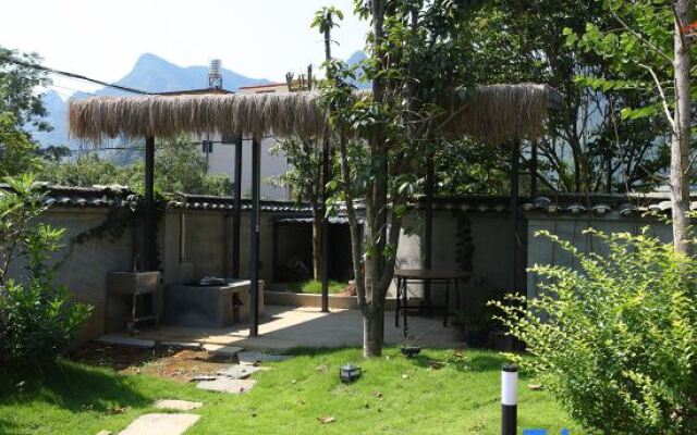 Yangshuo Time Madrigal Hotel