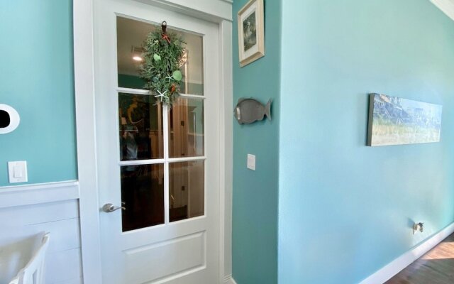 Beachfront Therapy 4 Bedroom Home