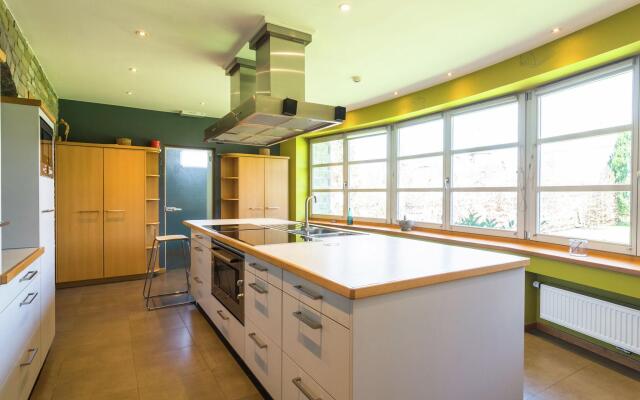 Luxurious Cottage in Sourbrodt With Sauna