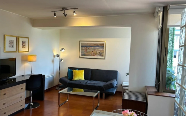 Orly Suites ll