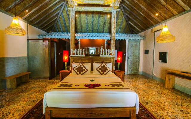 Kupu Kupu Jimbaran Beach Club & Spa by Loccitane
