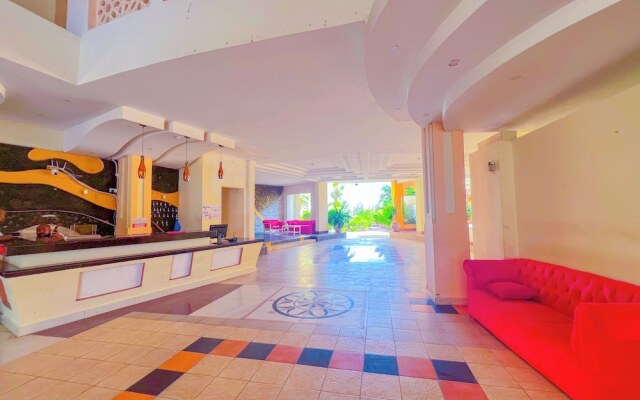 Sea Breeze Beachfront Apartments