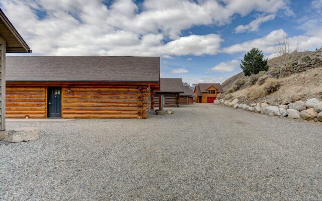 The Roosevelt Hotel - Yellowstone