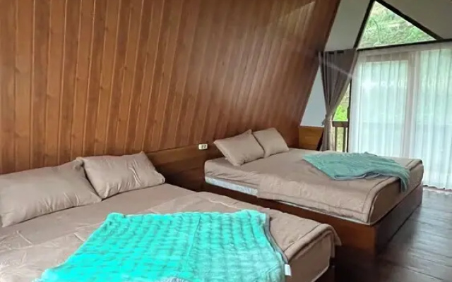 Padangsari Cabin House