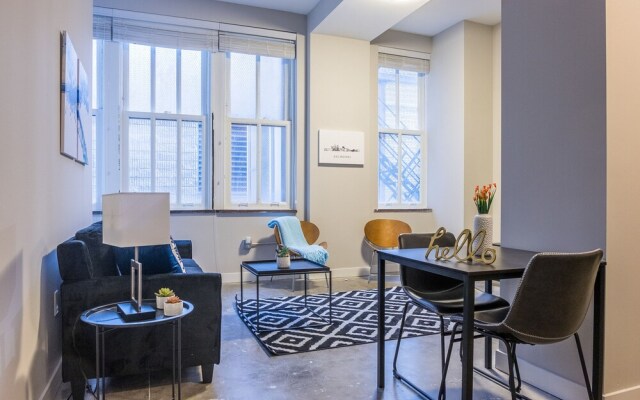 FRONTDESK R&T Lofts Downtown Des Moines