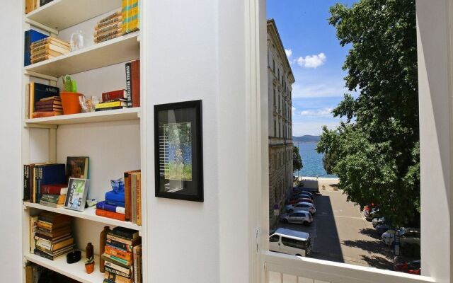 Feel Center Apartments.