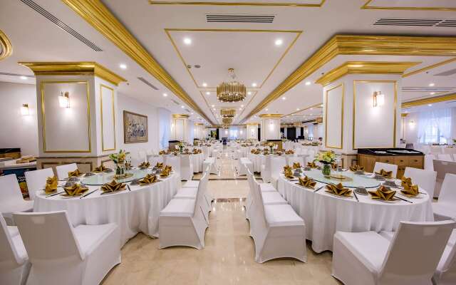 Wyndham Danang Golden Bay