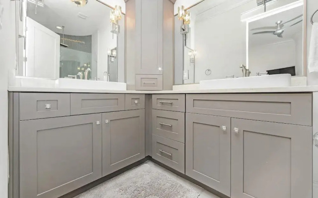 Villa Lago 1945 - 4BR 4b.5a -