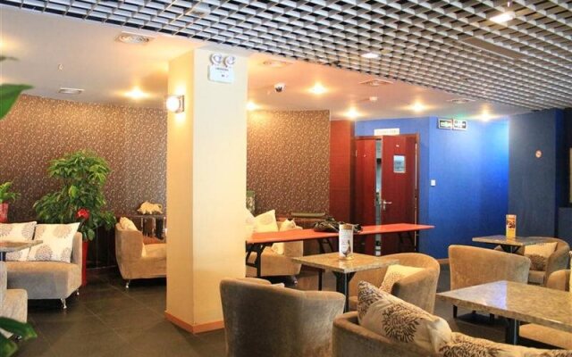 GreenTree Inn Shanghai Changyang Road Business Hotel