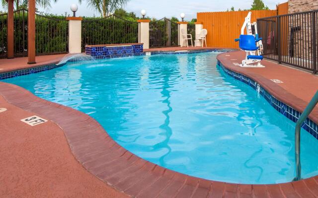 Super 8 by Wyndham Houston/Willowbrook/Hwy 249