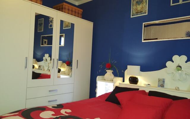 Riko & Mima Apartment