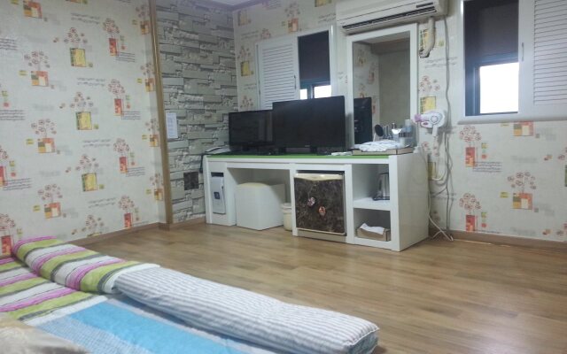 Gangneung Miseongjang Motel