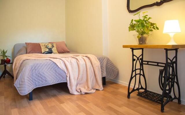 LovelyHome 39 (Lovelyhome 39) on 77A Komsomolskaya Street
