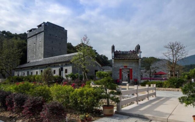 Deng Stone House Pastoral Resort