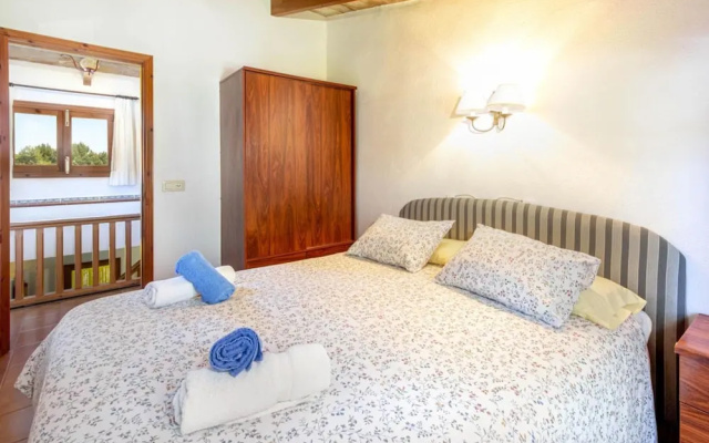 Villa - 2 Bedrooms with Pool and WiFi - 107924