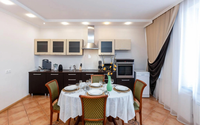 Five stars on Molokova Street 1k3