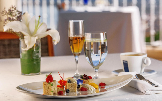 Grand Miramar All Luxury Suites & Residences