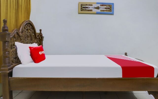 OYO 90316 Hotel Candri Pelaihari
