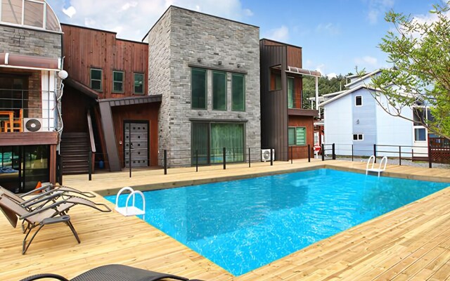 Gapyeong Boratvithyanggi Pension