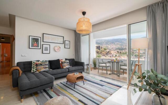 Jasmineiro I by An Island Apart