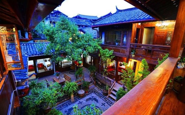 Lijiang Yiran Ethnic custom Viewing Inn