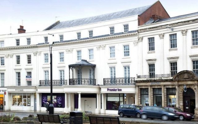 Premier Inn Leamington Spa Town Centre