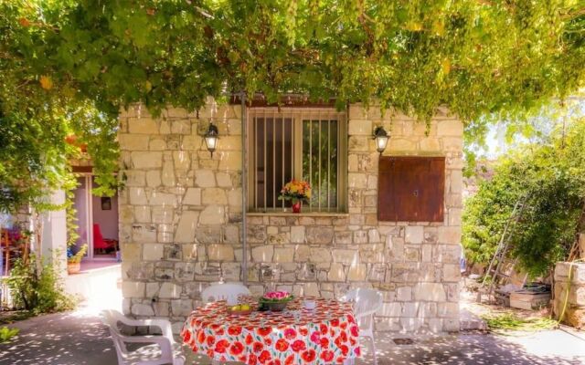 The Lemon Tree Lodge Rustic Village