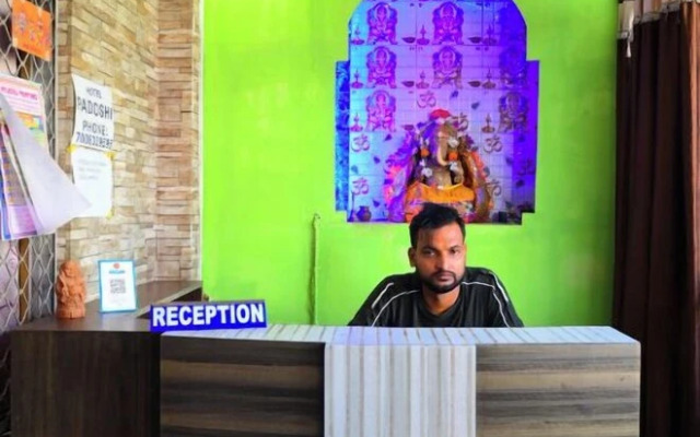 DhamStay Hotel Padoshi Near Beach Puri