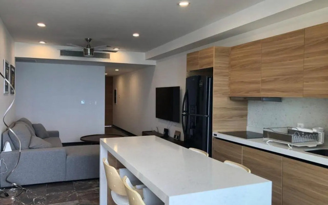 Deluxe Aparment Whit Beach & Ocean View 8 Pax !!