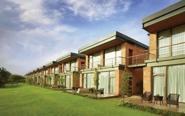 Taj Damdama Lake Resort & Spa, Gurugram