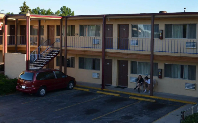 Village Inn