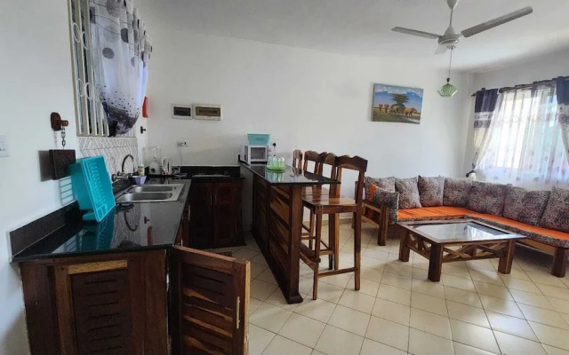 Lux Suites Diani Airstrip Villas