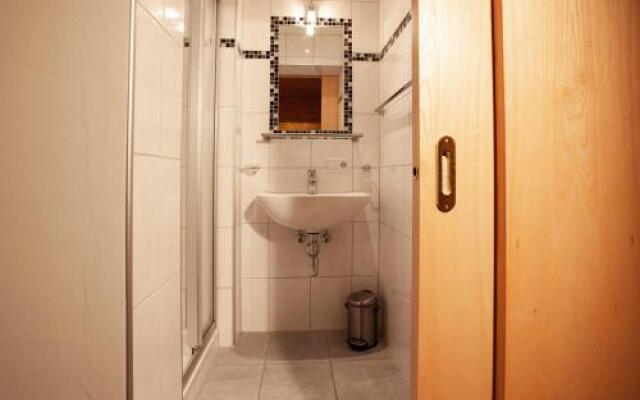 Haus 4 Jahreszeiten - Two-Bedroom Apartment (5 Adults)