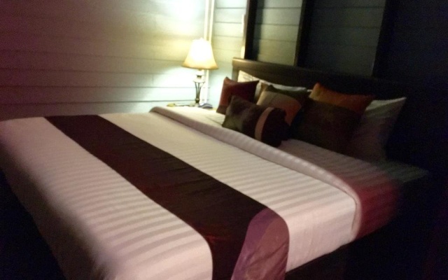 Ruan Rong Rong Resort & Spa – Guest Rooms – Bangkok
