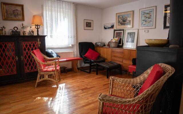 Lana’s house