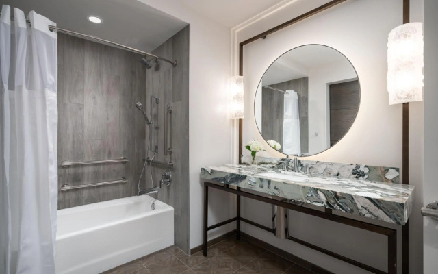 Grand Bohemian Lodge Greenville, Autograph Collection